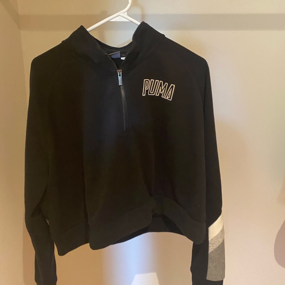 PUMA cropped sweatshirt